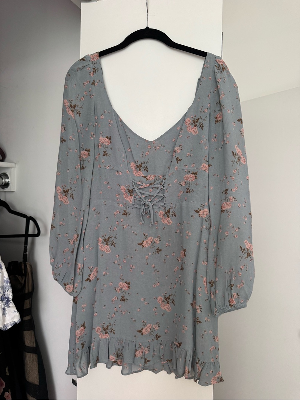 Reformation Bradshaw Dress in Floral Dusty Blue